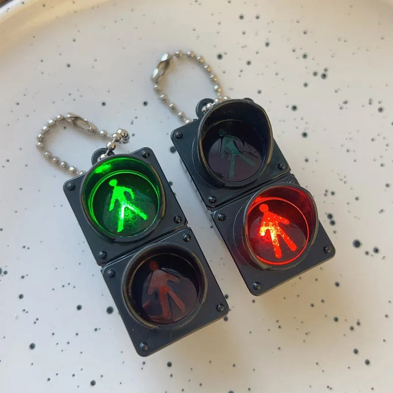 1/2Pcs Simulation Electronic Traffic Light Keychain – Mini LED Pedestrian Light Toy, Kids Cognitive Gift Pendant