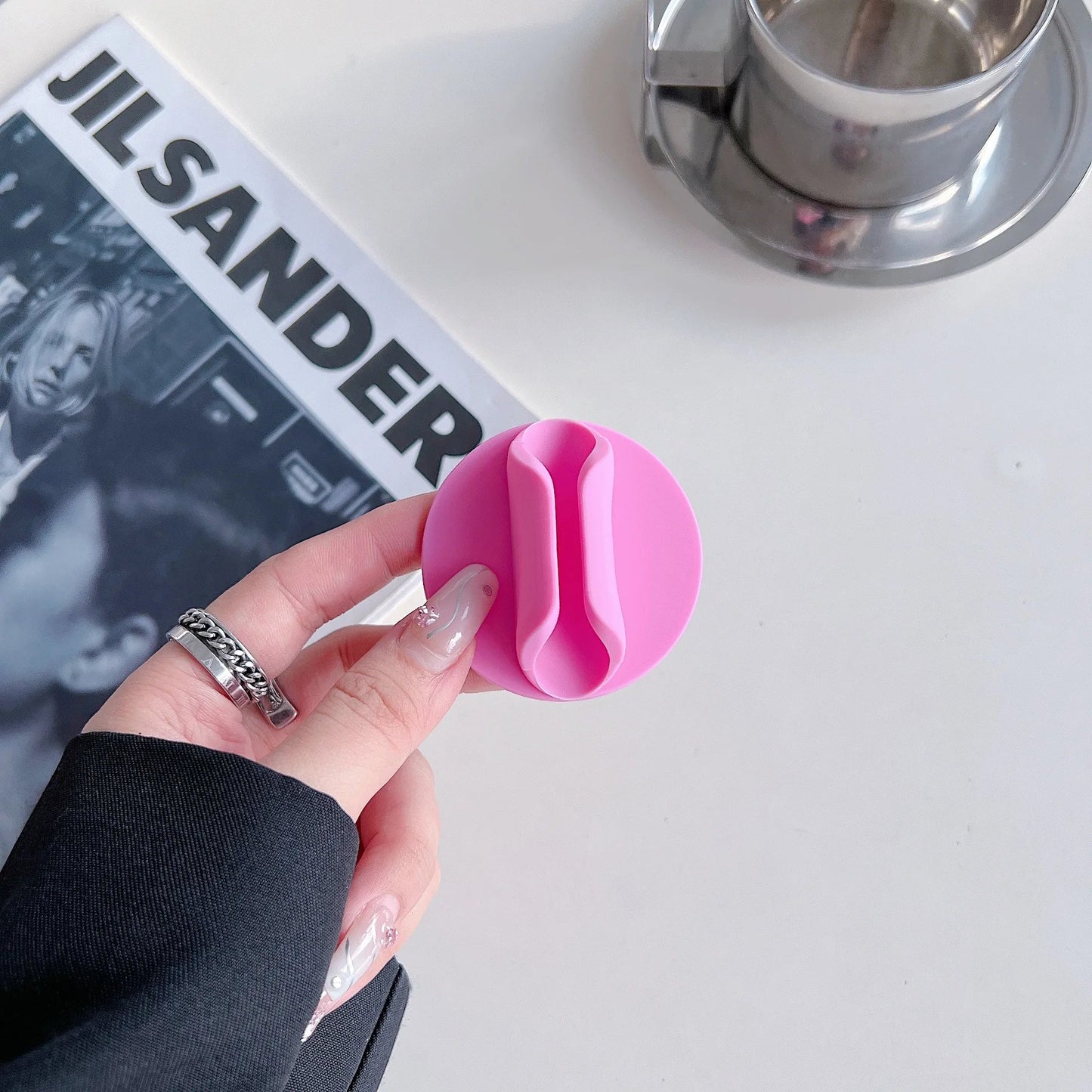 Silicone Lipstick Holder & Mobile Phone Stand — 3M Adhesive Universal Lazy Accessory with Round Lip Gloss Support