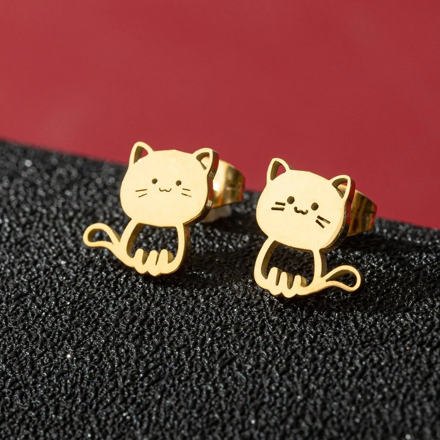 Jisensp Cartoon Cat Earrings — Cute Stainless Steel Kitten Studs for Women & Girls, Funny Animal Jewelry
