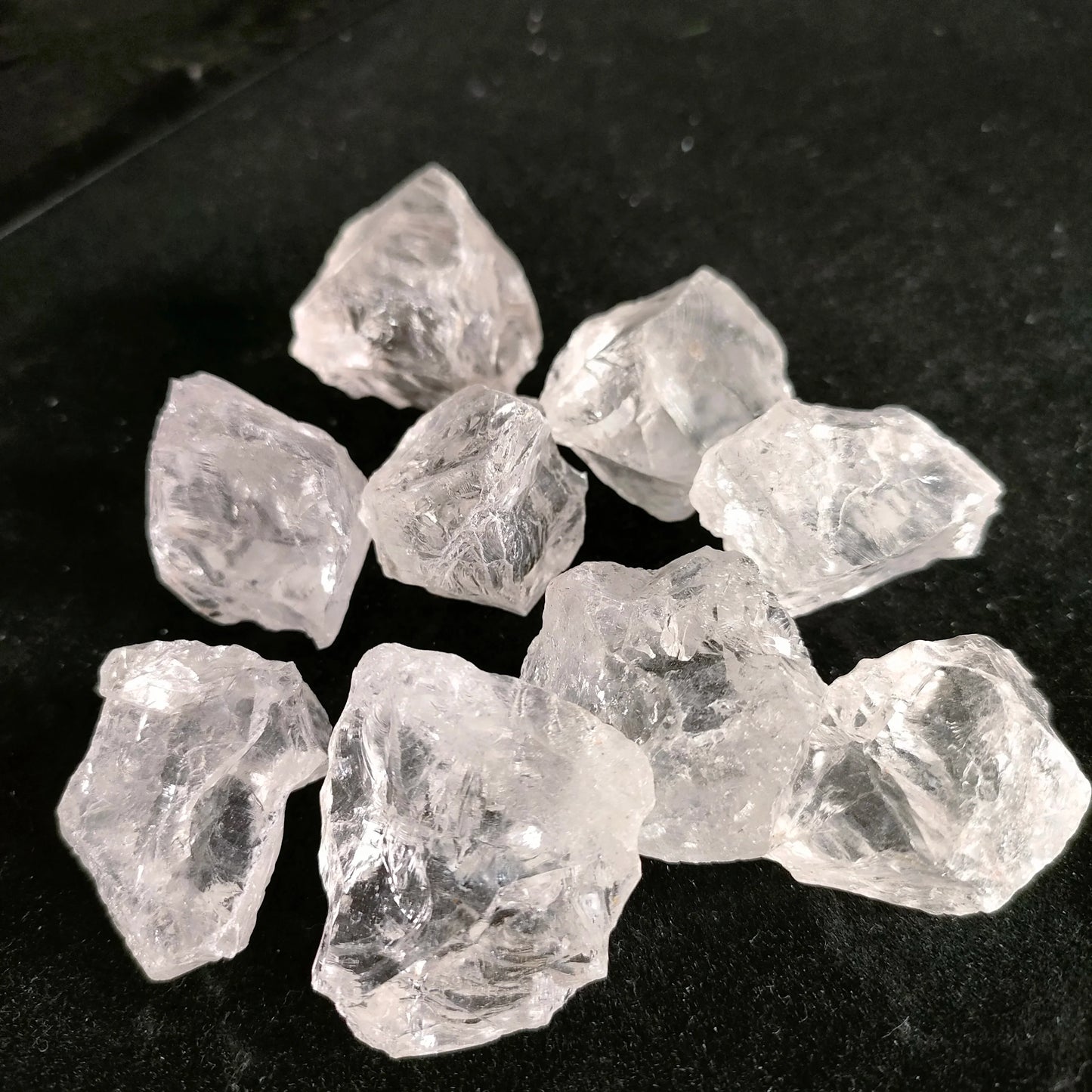 2.5–3.5cm Natural Clear Quartz Raw Crystal Stones – Healing Rough Quartz for Reiki, Meditation & Spiritual Energy Therapy