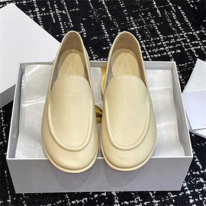 Lefu Soft Leather Shoes — Classic Fitted Silhouette with Circular Scalp Leather Lining