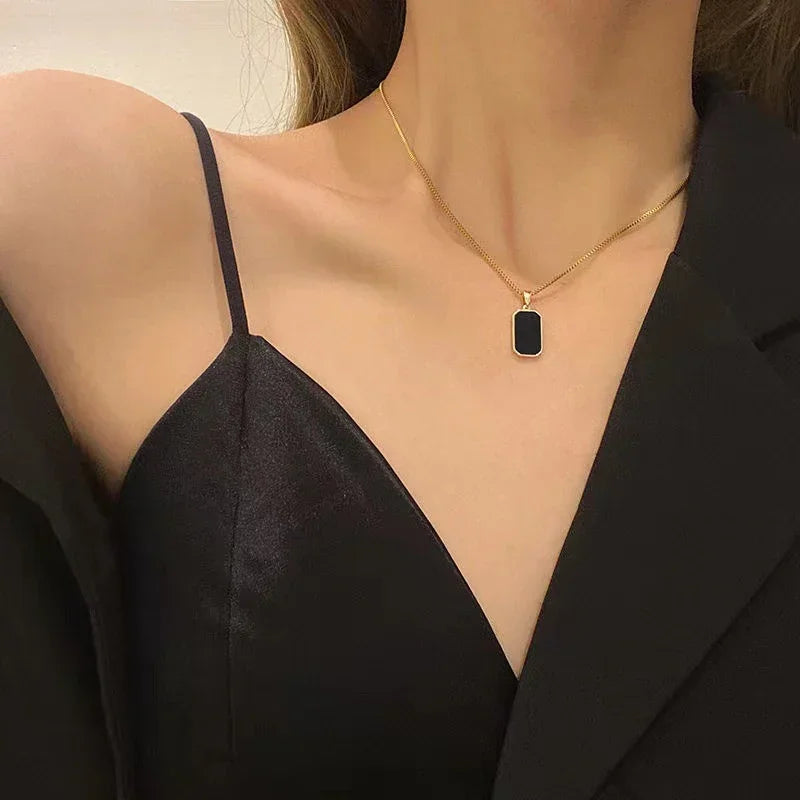 New Stylish Gold Geometric Square Necklace – Black Enamel Rectangle Pendant for Women & Men, Punk Party Jewelry Gift