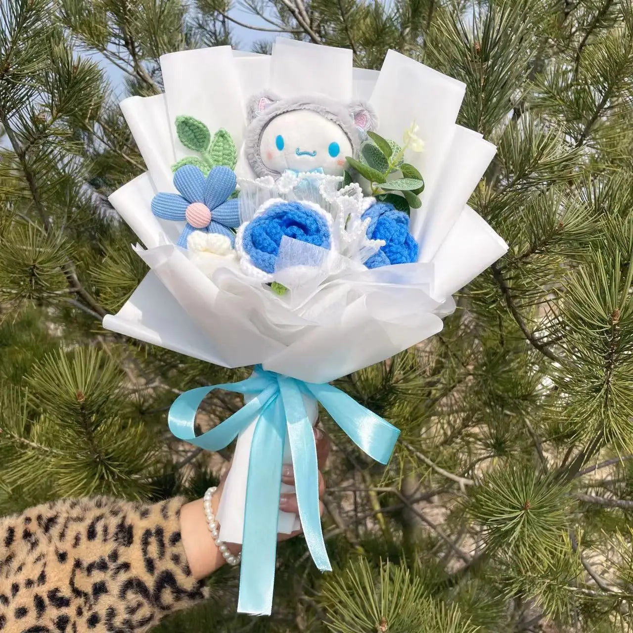 Kawaii Hello Kitty Cat Dolls with Artificial Flowers – Creative Sanrio Bouquet for Christmas, Valentine’s & Birthday Graduation Gifts