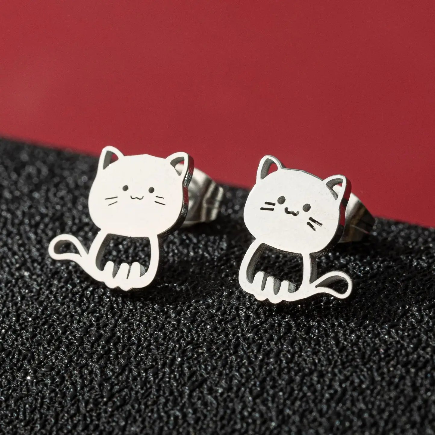 Jisensp Cartoon Cat Earrings — Cute Stainless Steel Kitten Studs for Women & Girls, Funny Animal Jewelry