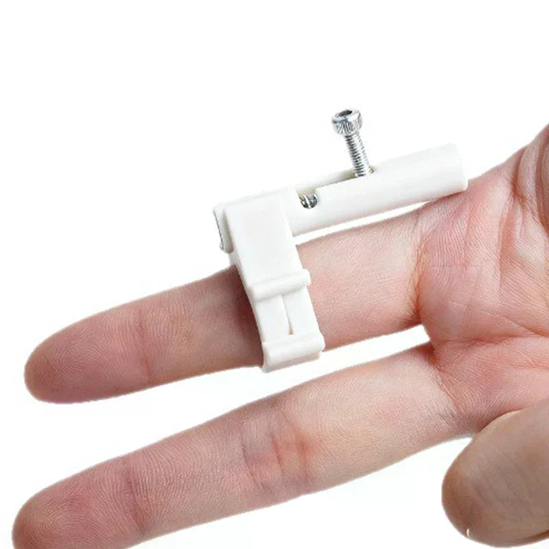 Finger Ring Decompression Toy Keychain – Launcher Model Keyring for Boys, Kids Stress Relief Gift