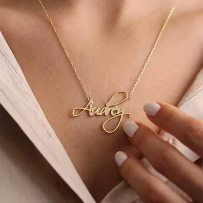 Customized Name Letter Necklace – Personalized Stainless Steel Pendant, Simple Clavicle Chain for Women, Valentine's Day Gift