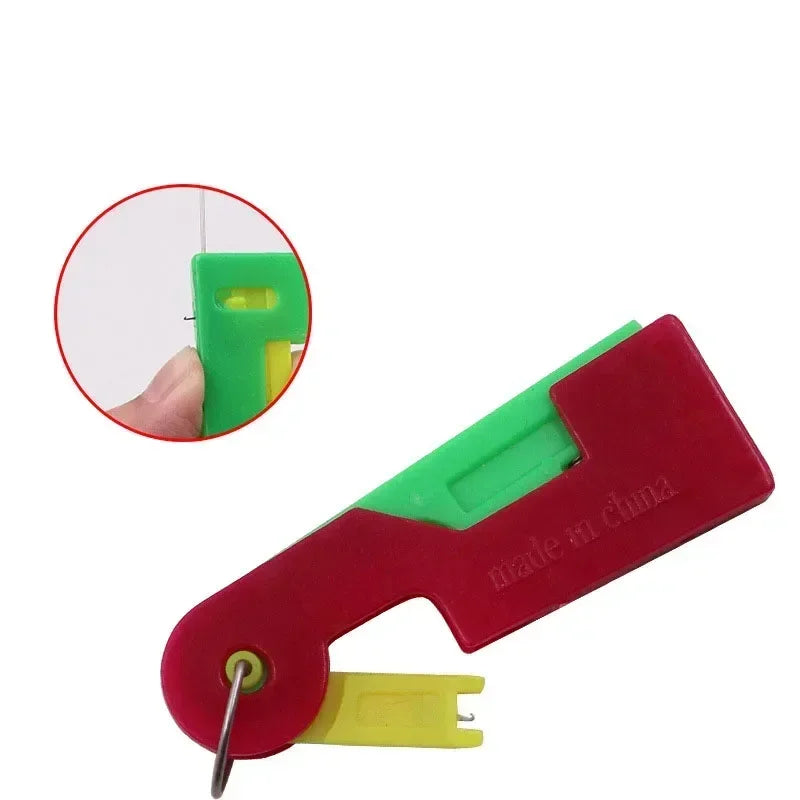 Automatic Sewing Needle Threader Tool – Easy Guide Device for Elderly, Convenient Threading (Random Color)