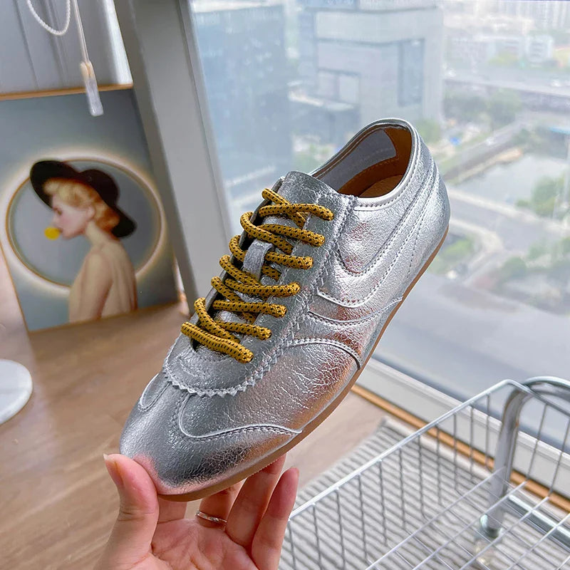2025 New German Training Shoes for Women, Genuine Leather Lace-up Sneakers, Retro Flat Forrest Gump Style, Large Size