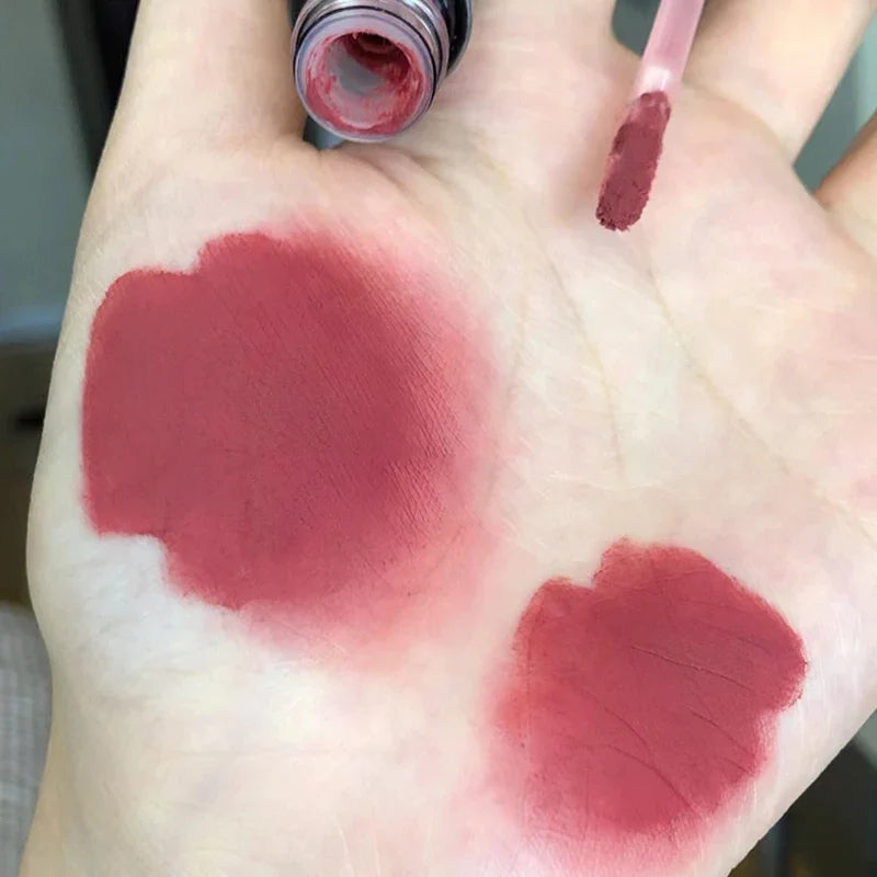 Velvet Matte Lip Gloss - Waterproof Smudge-Proof Non-Stick Liquid Lipstick