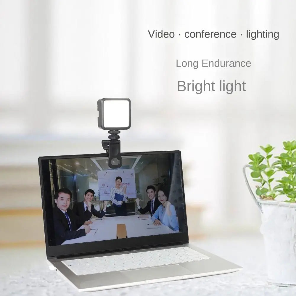Portable 1/4" Screw Mount Fill Light Holder — Plastic Clip for Camera, Mobile & Computer Flash