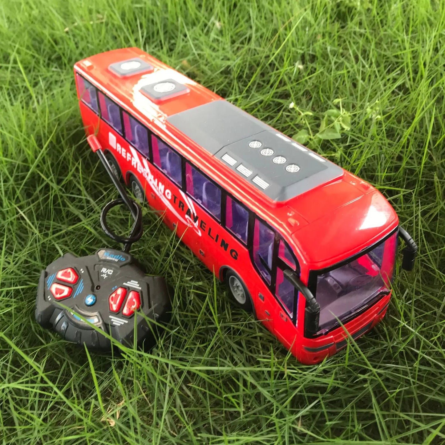 Large RC Electric School Tour Bus with LED Lights – Radio Controlled Toy Car for Boys, Perfect Christmas Gift