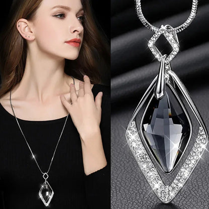 Opal Tulip Long Sweater Necklace – Elegant Floral Pendant Chain for Women Autumn Winter Fashion Accessories
