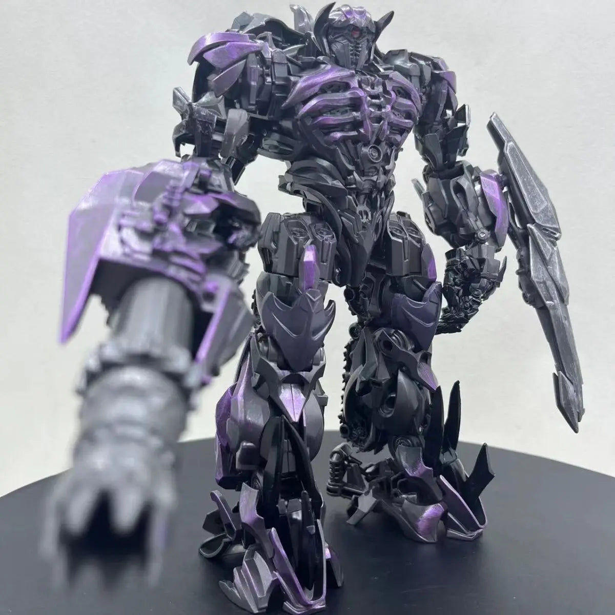Baiwei Shockwave Transformation Toys – Sentinel Prime TW1024, Ironhide TW1026 & Bumblebee TW1025 Robot Figures TW1028/TW1030