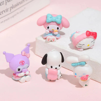 5Pcs Sanrio Anime Figures – Kuromi, Pochacco, Cinnamoroll & Melody Dolls for Desktop Display & Car Ornaments