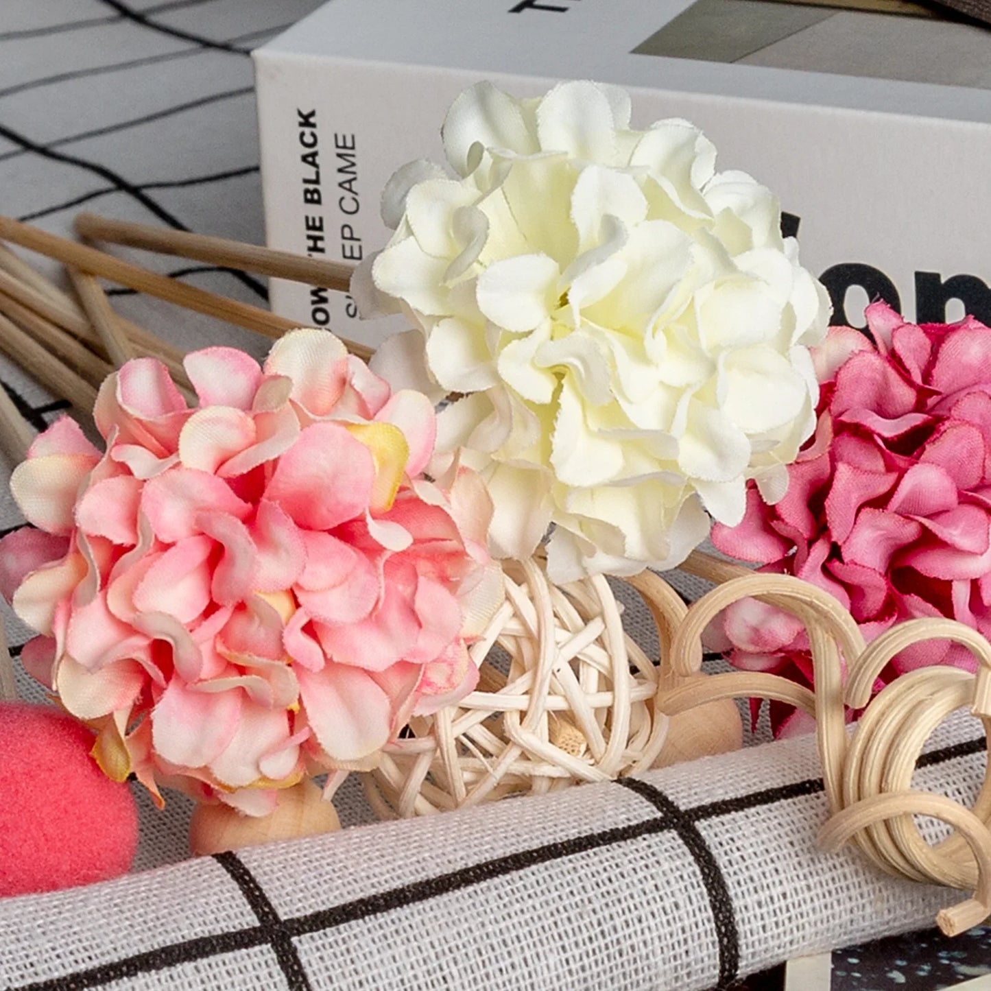 10PCS Pink Hydrangea Rattan Sticks – Fireless Fragrance Reed Diffuser Sticks for DIY Home Decor