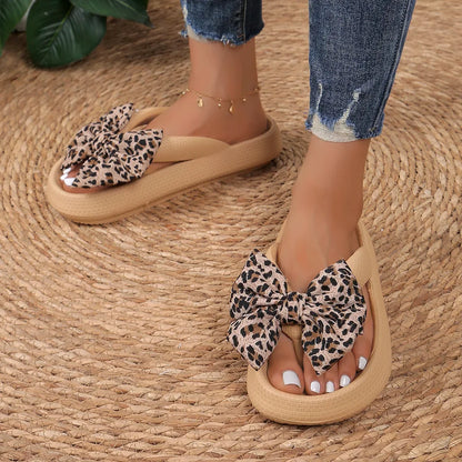 Women's Leopard Bow Flip Flops - Soft Thick-Soled Cloud Slippers for Summer Beach & Travel