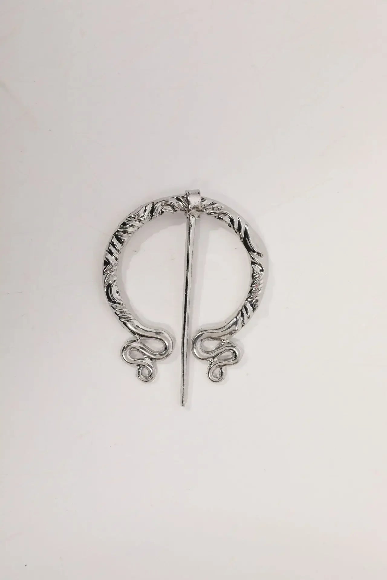 Medieval Renaissance Hooded Cloak – Halloween Costume Cape Wrap with Brooch, Cowl Scarf for Rogue Cosplay