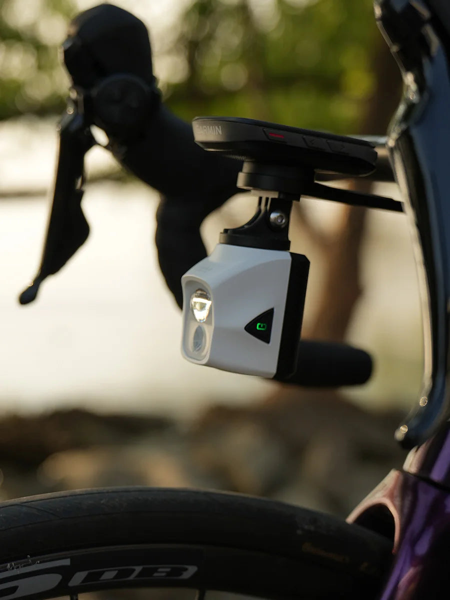 TOWILD DL1700 LED Bicycle Light – 1900LM Rechargeable Front Light with Focus & Flood Beam, Power Bank Function