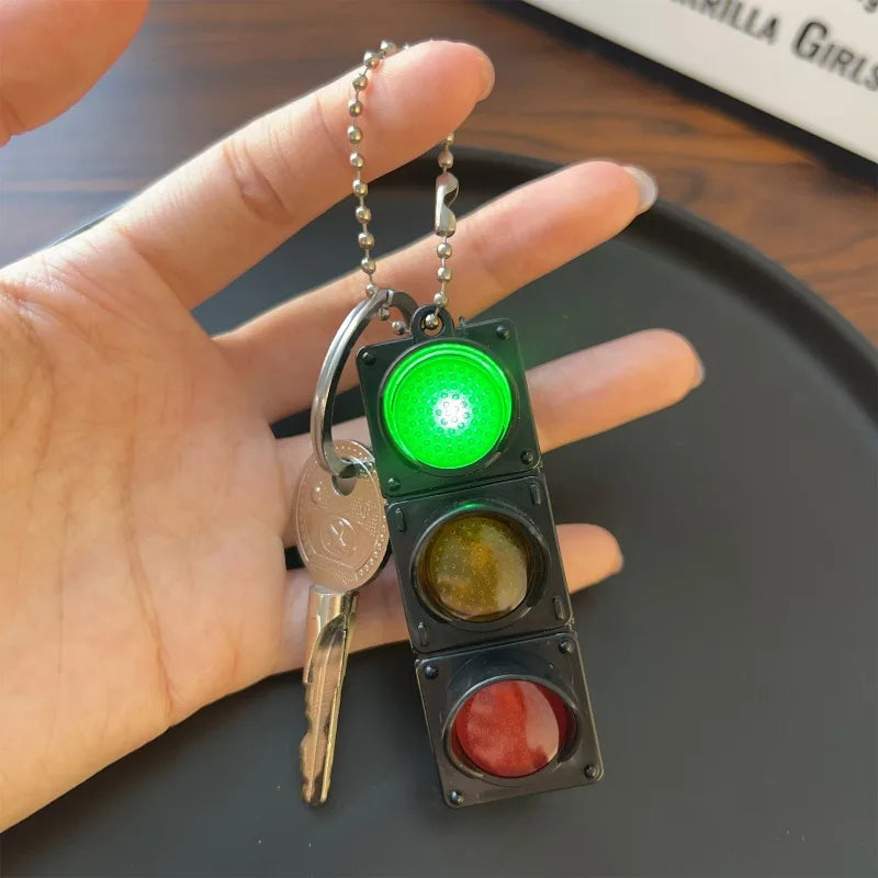 1/2Pcs Simulation Electronic Traffic Light Keychain – Mini LED Pedestrian Light Toy, Kids Cognitive Gift Pendant