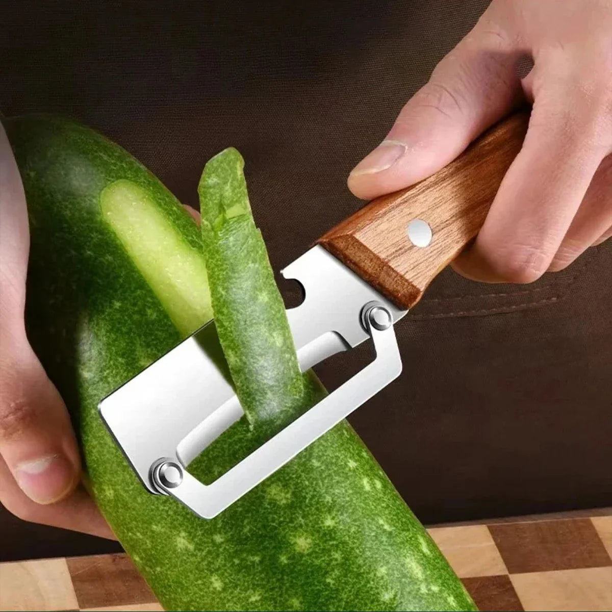 Stainless Steel Vegetable Peeler with Wooden Handle – Durable Fruit & Veg Slicer Tool for Smooth Peeling