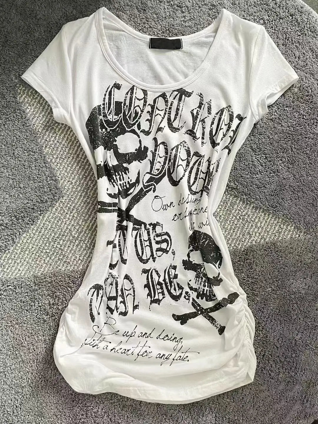 Y2K Women’s Gothic Grunge Crop Top – Vintage Punk Print Slim Fit Streetwear T-Shirt 2000s Retro Style
