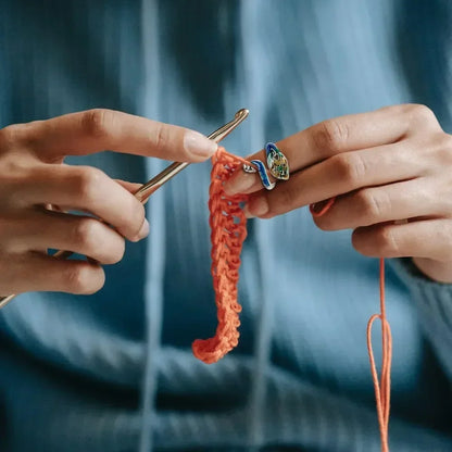 Adjustable Crochet Tension Cat Ring – Beginner Knitting & Crochet Hook Finger Holders, Yarn Guide Winder Tools