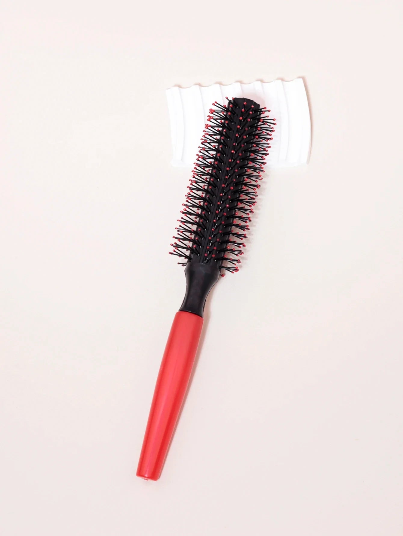 Professional Anti-Static Cylindrical Hair Styling Comb – Nylon Bristle Round Roller for Wigs & Real Hair