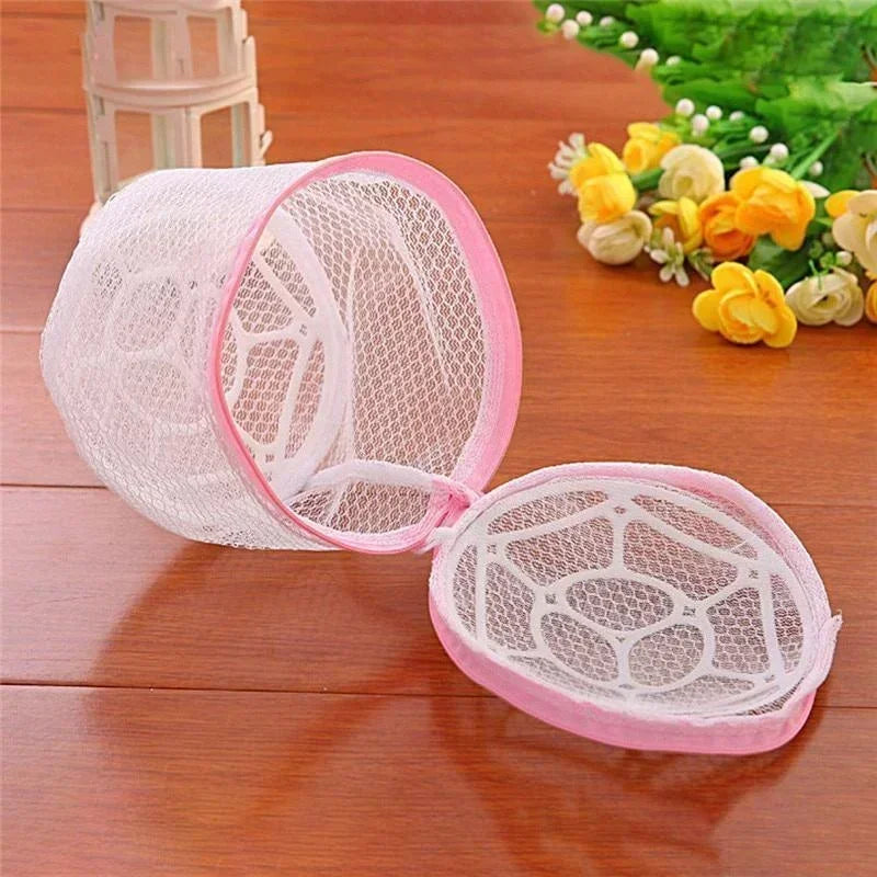 Lingerie & Underwear Mesh Laundry Bag — Zippered Clothing Wash Organizer