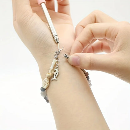 Bracelet Fastening Tool - Jewelry Clasp Helper for Quick One-Handed Hooking & Unfastening