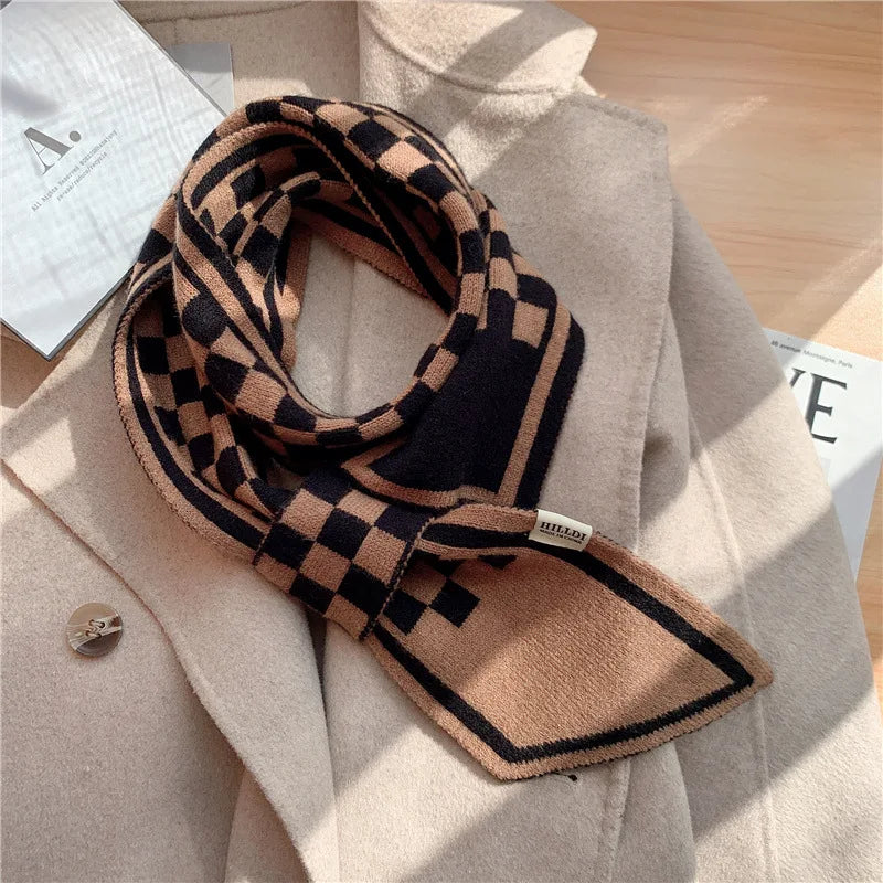Elegant Winter Scarf for Women – Cross Tie Fake Collar Neck Warmer with Geometric Design – Windproof Neck Protection