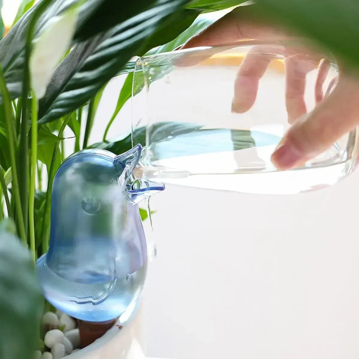 Automatic Flower Waterer – Self-Watering Bird-Shaped Hand-Blown Plastic Plant Watering Balloon for Home & Garden