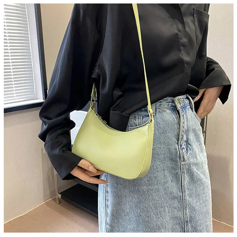 Fashionable Women's Underarm Bag – Stylish and Trendy Handbag