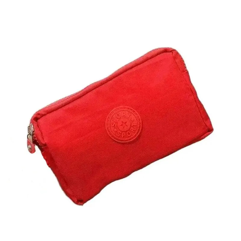 Large-Capacity Three-Zipper Wallet & Handbag – Retro Mobile Phone Bag & Portable Fashion Storage for Women & Students