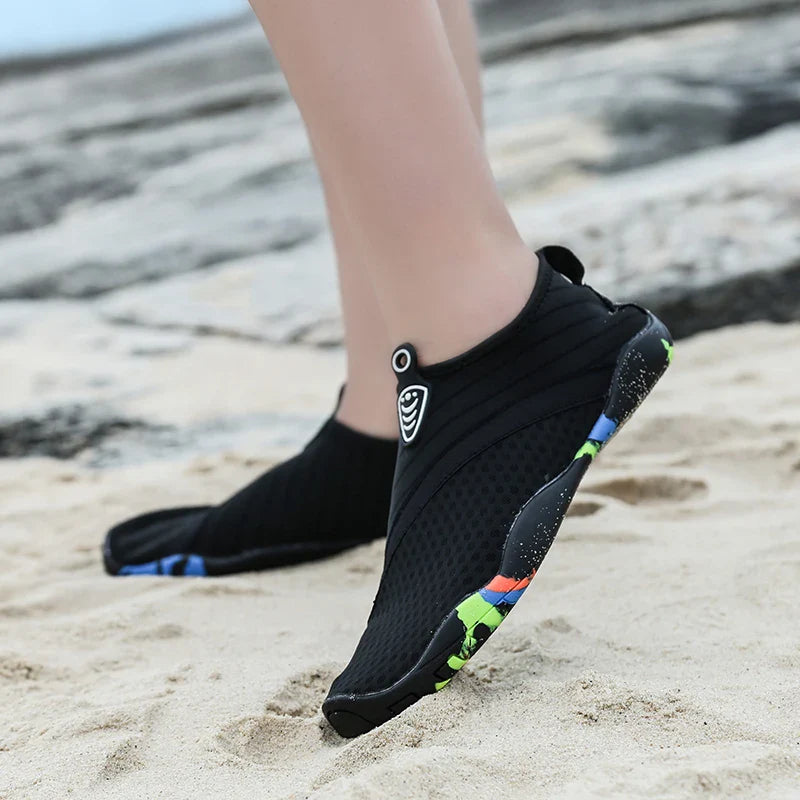 Unisex Quick-Dry Aqua Shoes – Breathable Water Sneakers for Swimming, Beach, and Outdoor Upstream Activities (Sizes 35-45)