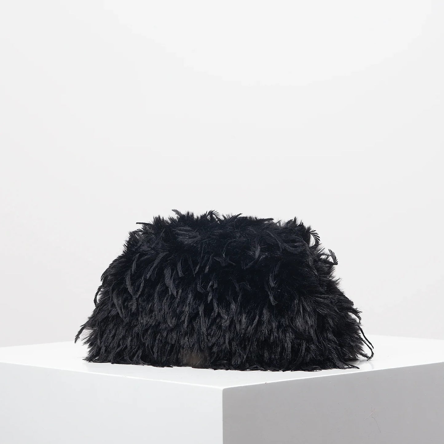Dopamine Y2K Plush Clutch Bag – Candy-Colored Women's Clip Purse for Dinner or Party Dresses