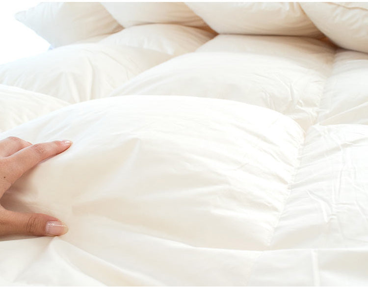 95% White Goose Down Quilt – Winter Cotton, Thick & Lightweight, High-Quality Breathable Household Bedding